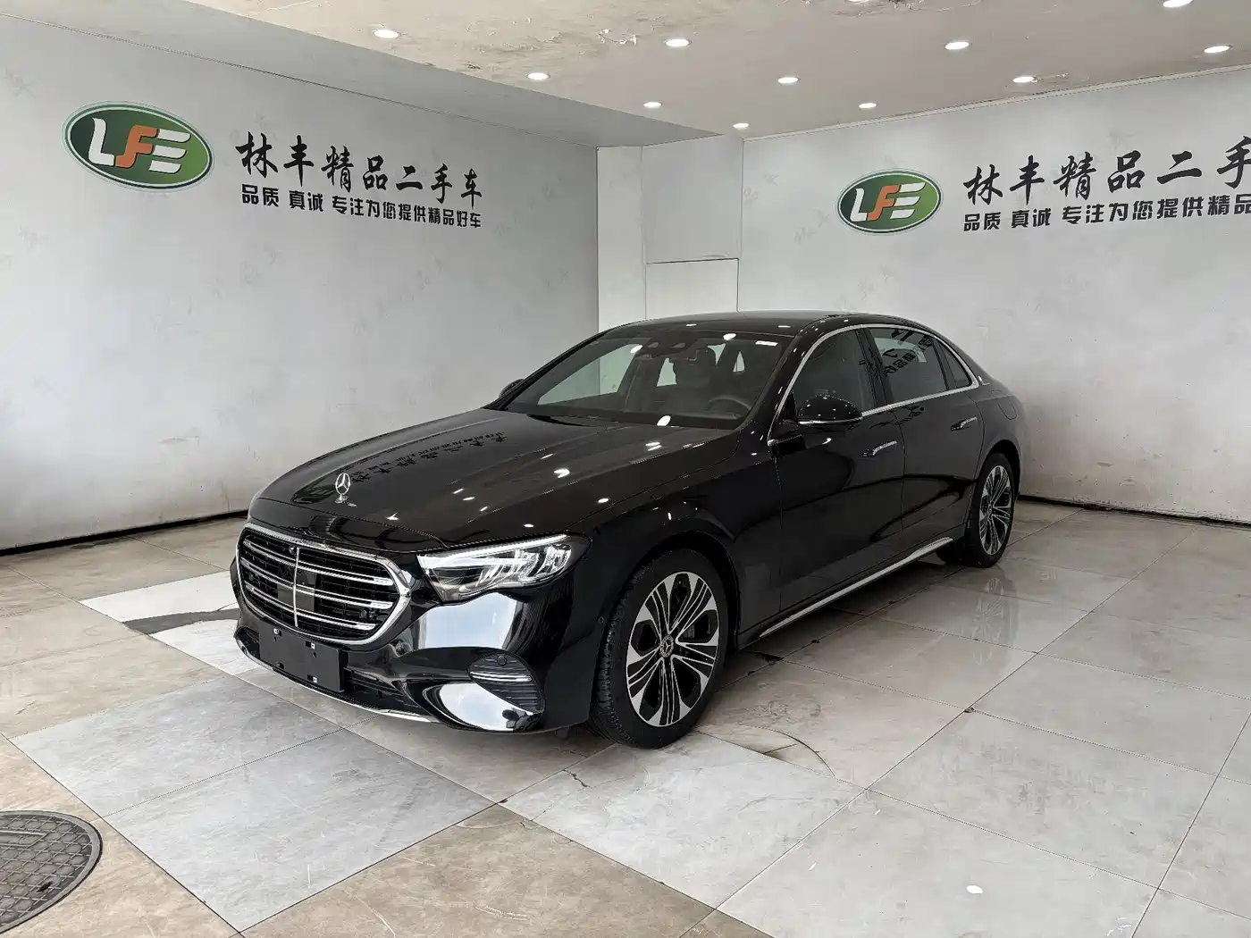 Mercedes-Benz E-Class New Energy 2024 E 350 e L Plug-in Hybrid Sedan