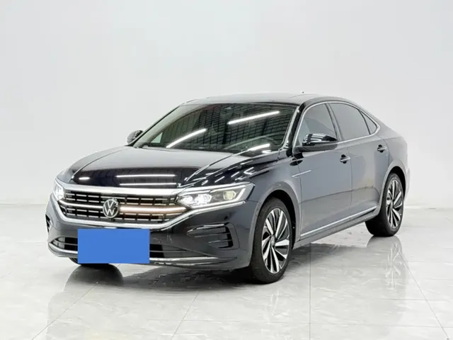Volkswagen Passat 2024 380TSI Luxury