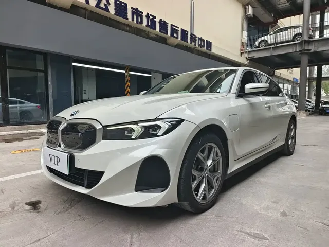 BMW i3 2024 eDrive 35 L