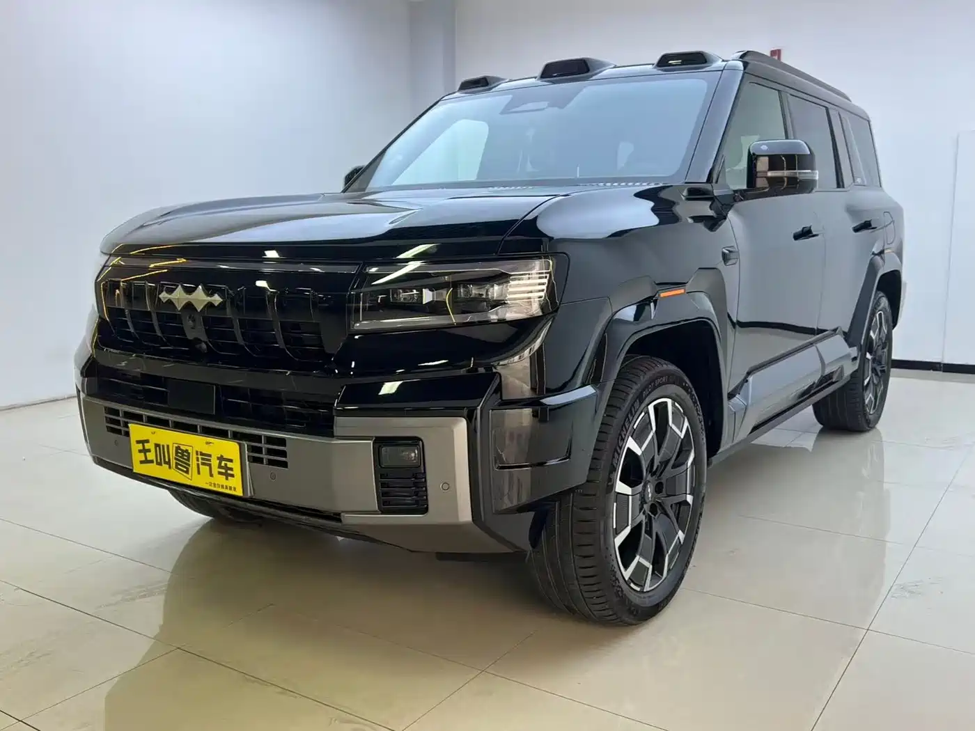 Fang Cheng Bao Leopard 8 2025 Zhiyong Flagship Drone Edition 6-Seater
