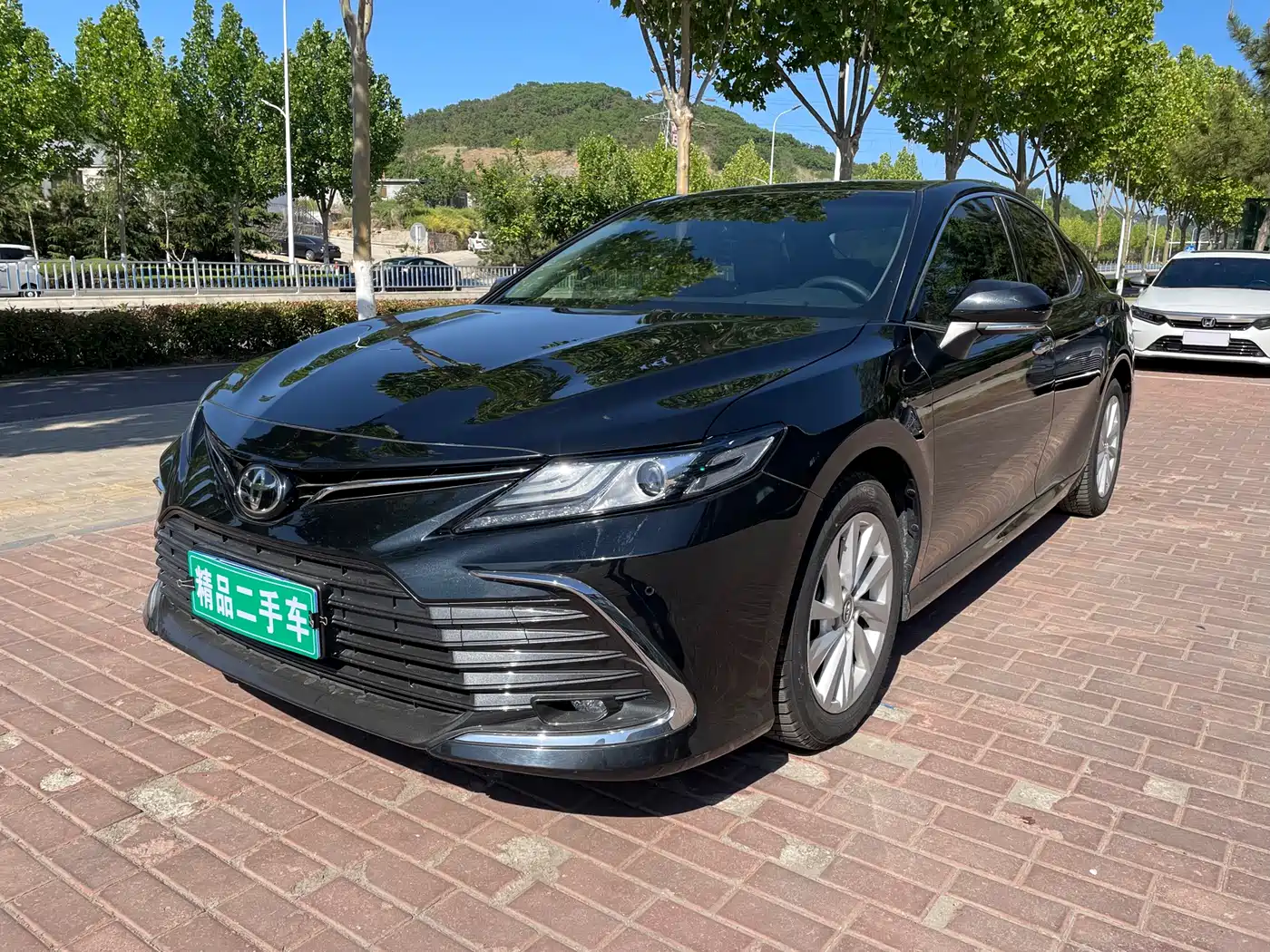 Toyota Camry 2021 2.0G Luxury Edition