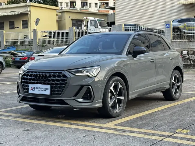 Audi Q3 2024 45 TFSI quattro Fashion Dynamic