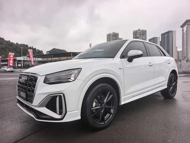 Audi Q2L 2022 35 TFSI Progressive Dynamic