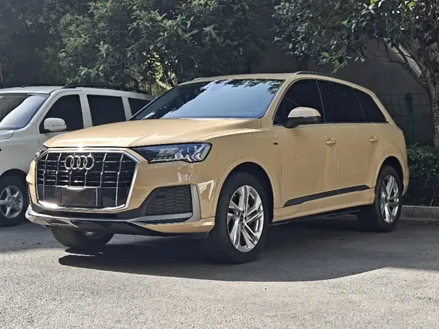 Audi Q7 2024 45 TFSI quattro S line Sport