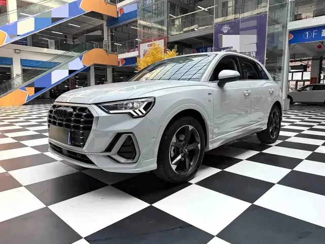 Audi Q3 2023 35 TFSI Fashion Dynamic (1.4T)