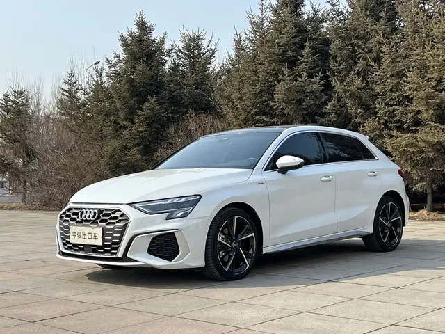 Audi A3 2023 Sportback 35 TFSI Fashion Sport