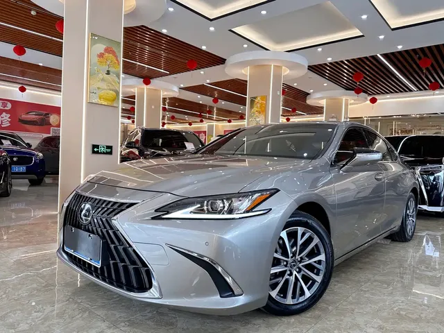 Lexus ES 2021 200 Excellence Edition