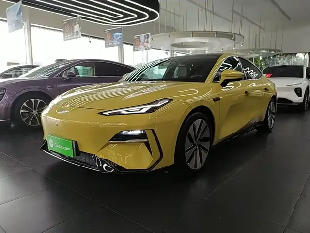 Geely Galaxy E8 2024 665km RWD Starship Voyager Edition