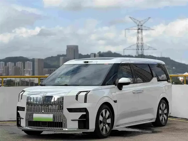 ZEEKR 009 2024 7-Seat Aisle AWD Version 108kWh