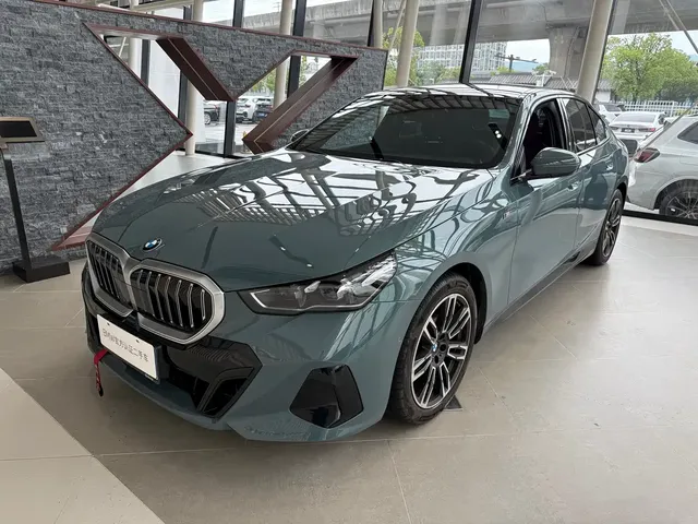 BMW 5 Series (Import) 2024 Model 525i M Sport Package