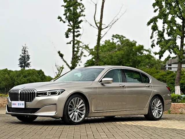 BMW 7 Series 2019 Facelift 740Li Leading Luxury Package