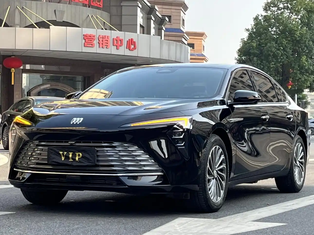 Buick LaCrosse 2023 28T Premium Edition