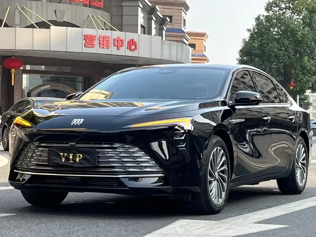 Buick LaCrosse 2023 28T Premium Edition