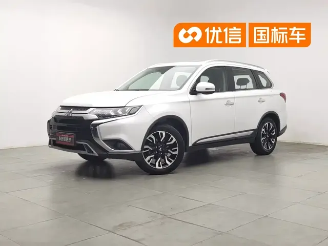 Mitsubishi Outlander 2019 2.4L 4WD Deluxe Edition 5-Seater China VI