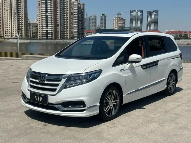 Honda Elysion 2019 2.0L Hybrid Luxury Edition