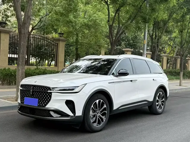 Lincoln Nautilus 2023 2.0T 4WD Prestige Edition