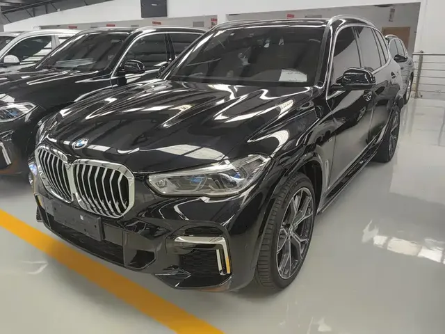 BMW X5 2022 Model xDrive 40Li M Sport Package