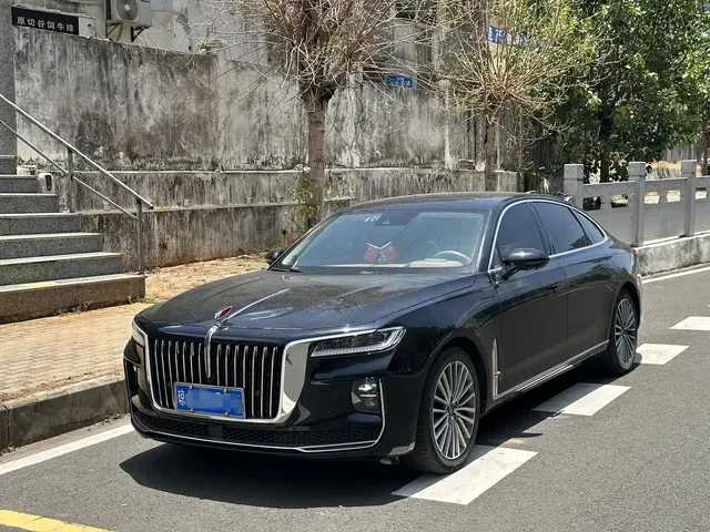 Hongqi H9 2020 2.0T Smart Connection Qi Chang Edition