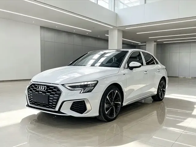 Audi A3 2024 Model Sportback 35 TFSI Fashion Sport