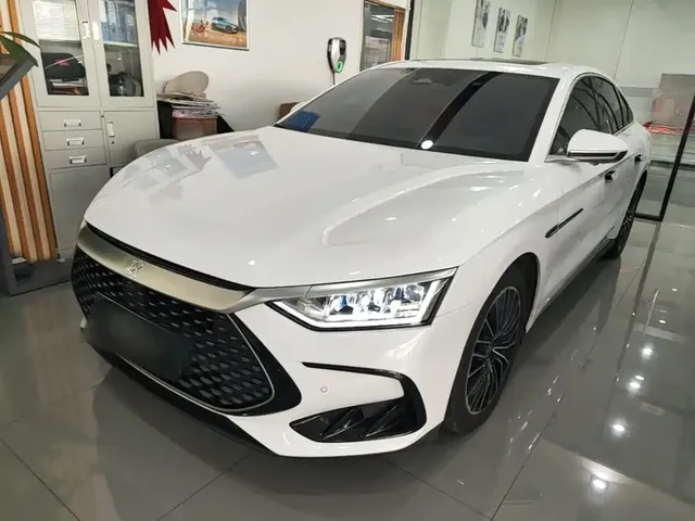 BYD Han 2022 DM-i 121KM Prestige