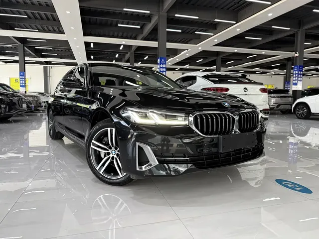 BMW 5 Series 2022 525Li M Sport Package