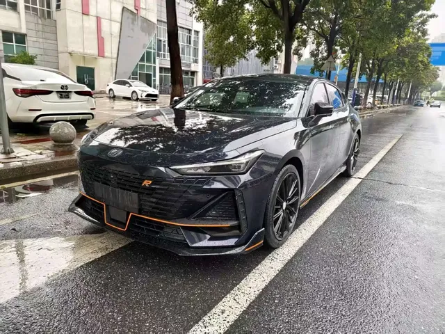 Changan UNI-V 2022 1.5T Sport Edition
