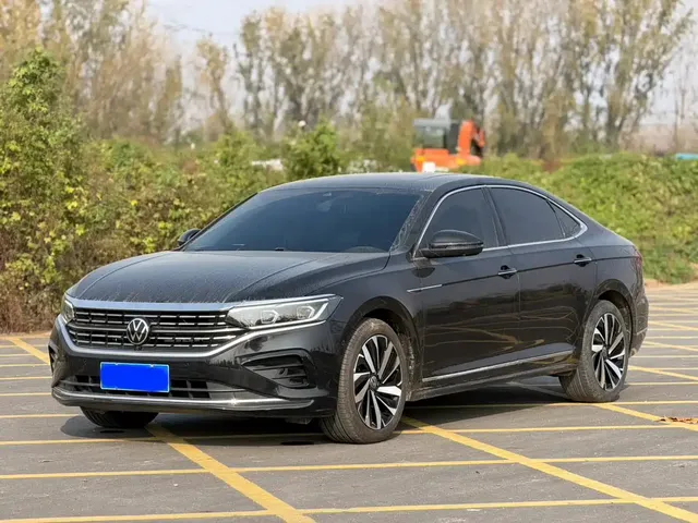 Volkswagen Passat 2022 330TSI Luxury Edition