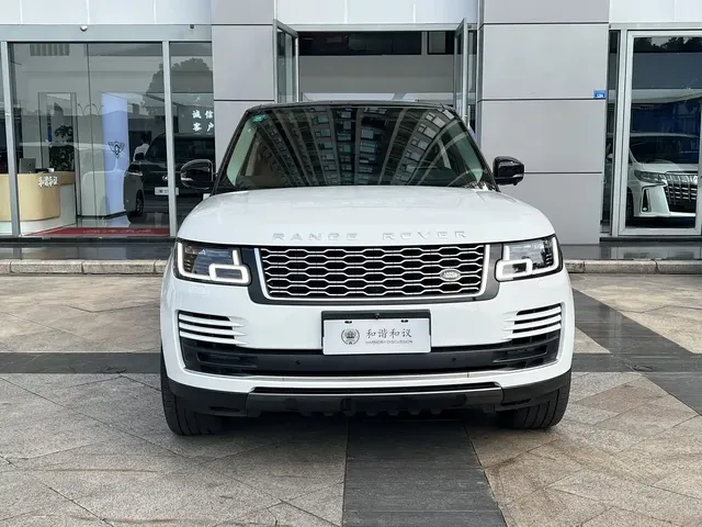 Land Rover Range Rover 2022 3.0 L6 360PS Heritage Edition
