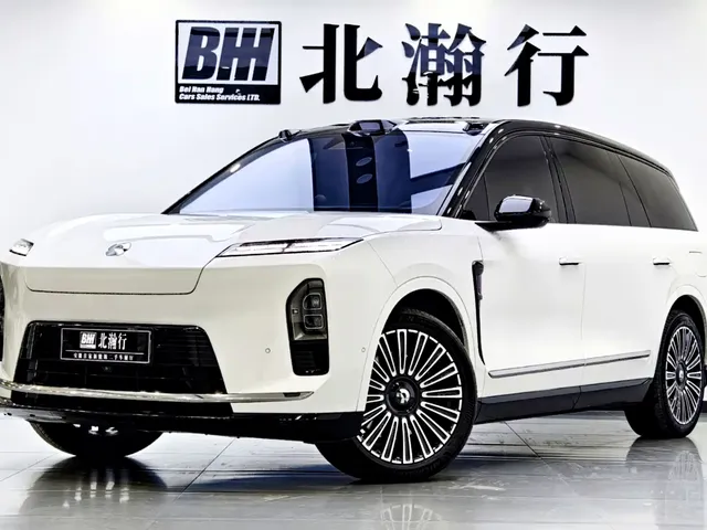 NIO ES8 2025 Model 6-Seat Executive Luxury Edition
