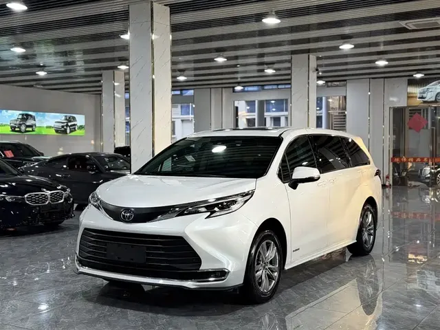 Toyota Sienna 2023 2.5L Hybrid Comfort Edition