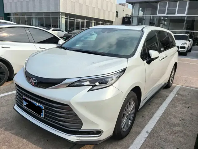 Toyota Sienna 2021 2.5L Hybrid Premium Edition