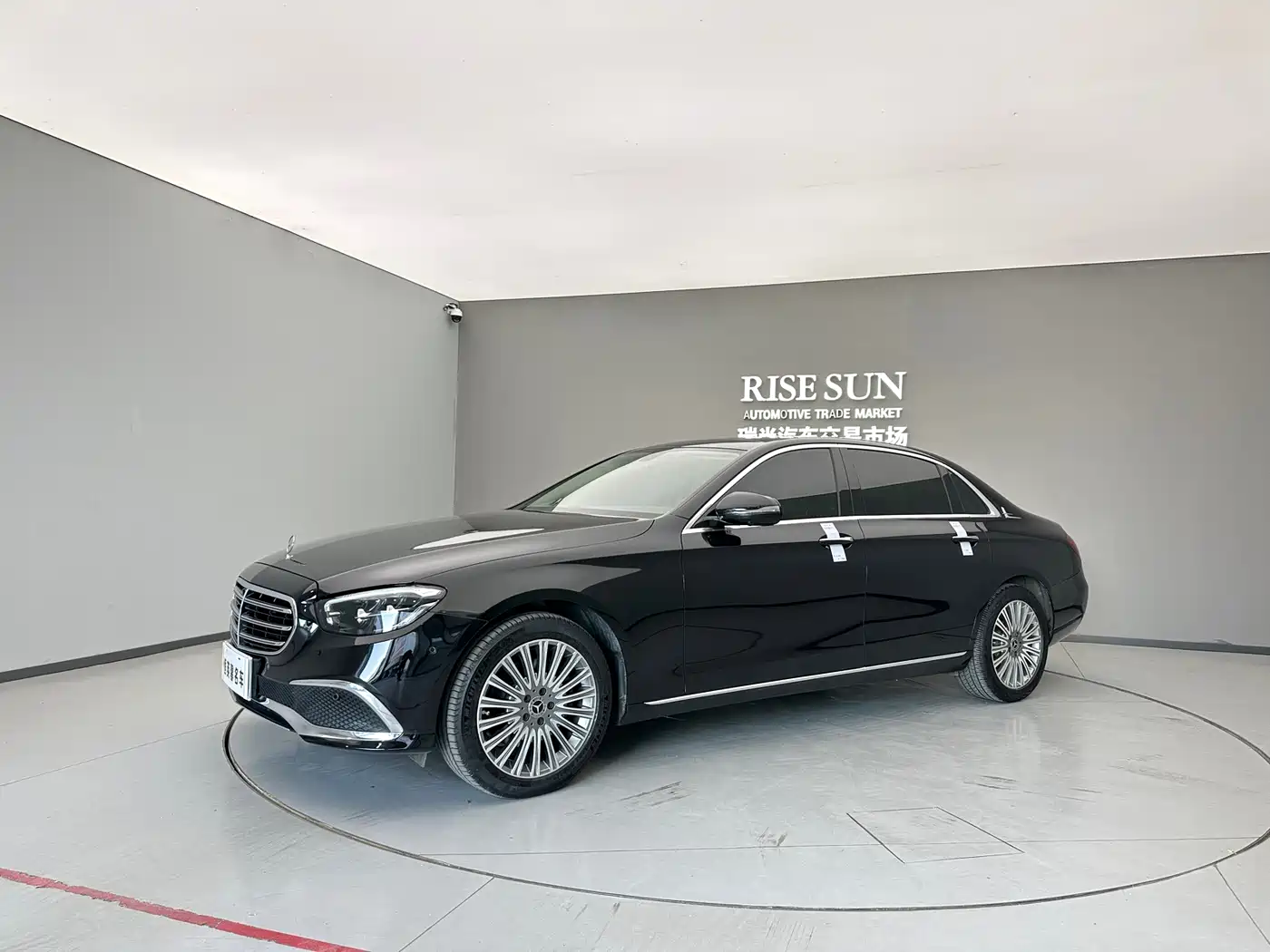 Mercedes-Benz E-Class 2023 E 300 L Luxury