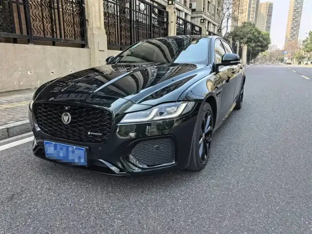 Jaguar XFL 2021 XFL 2.0T P250 AWD Gloss Black Sport Edition