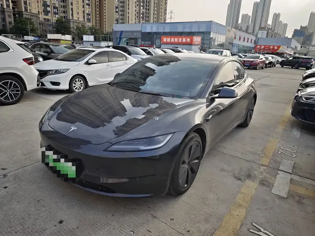 Tesla Model 3 2023 Rear-Wheel Drive