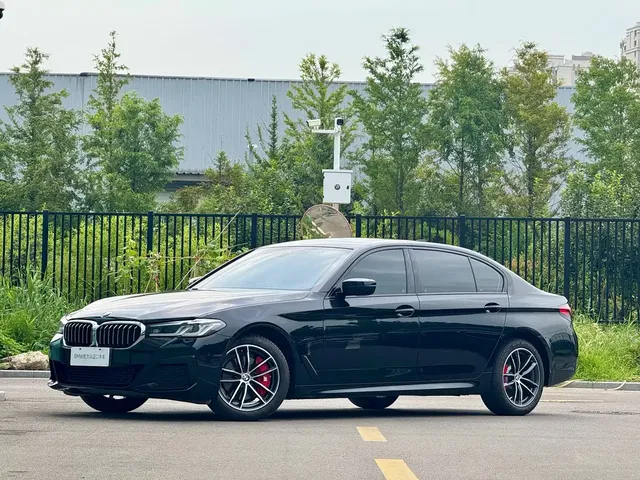 BMW 5 Series 2021 525Li M Sport Package