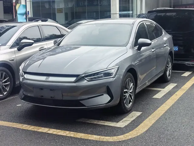 BYD Qin PLUS 2024 Glory Edition EV 420KM Surpass