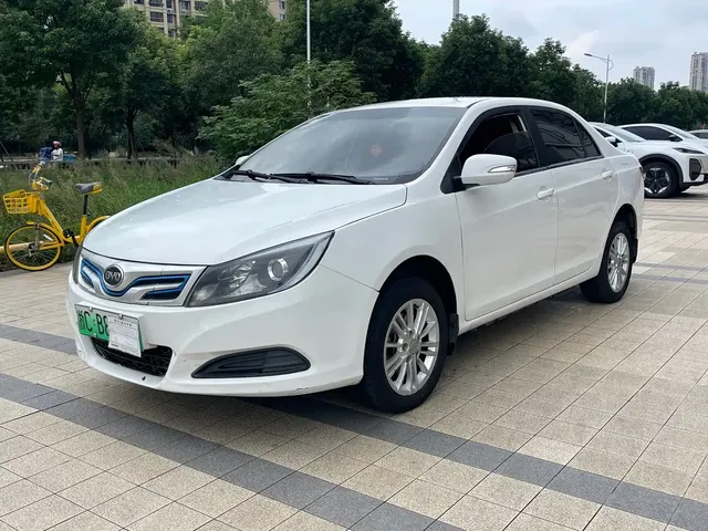 BYD e5 2018 450 Connected Enjoyment