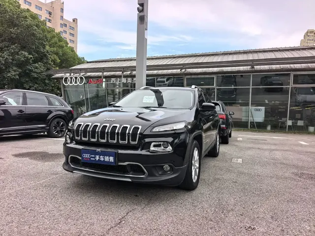 Jeep Cherokee 2017 2.0L Superior Edition