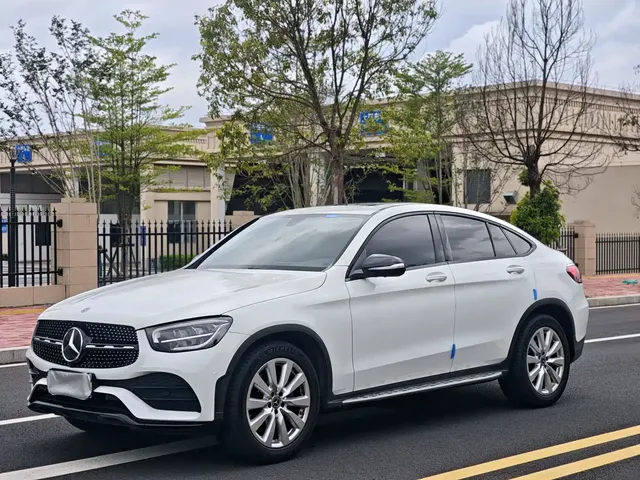 Mercedes-Benz GLC Coupe 2020 GLC 260 4MATIC Coupe SUV