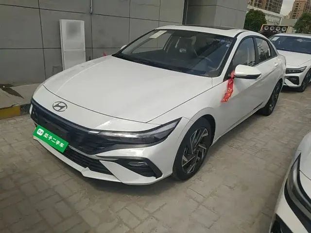 Hyundai Elantra 2023 1.5L CVT GLX Elite Edition