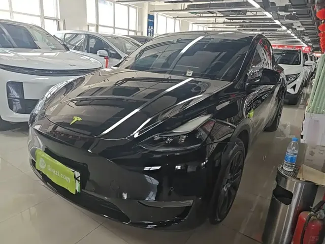 Tesla Model Y 2023 Long Range All-Wheel Drive Edition