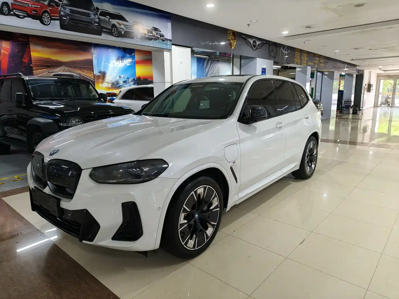BMW iX3 2023 Pioneer Type