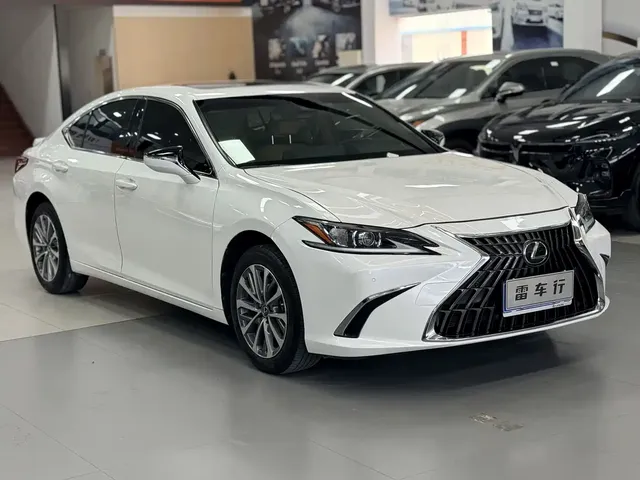 Lexus ES 2022 200 Excellence Edition