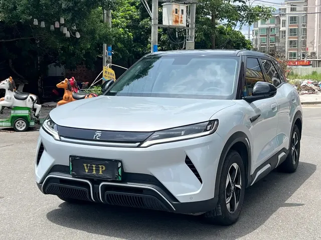 BYD Yuan UP 2024 401KM Leading Edition