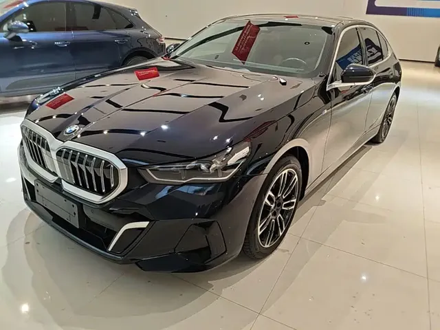 BMW 5 Series 2024 525Li M Sport Package