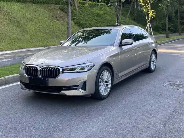 BMW 5 Series 2022 Model Second Facelift 525Li Luxury Package