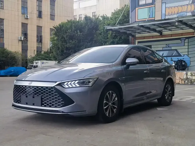 BYD Qin PLUS 2021 DM-i 55KM Premium