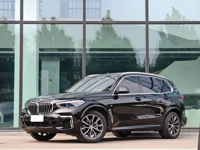 BMW X5 2022 xDrive 30Li Premium M Sport Package