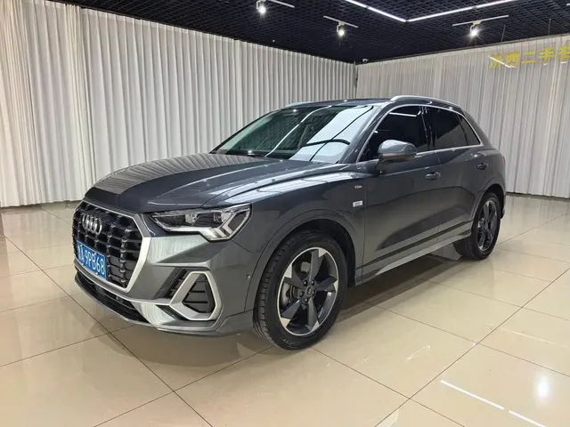 Audi Q3 2023 35 TFSI Fashion Dynamic (1.4T)