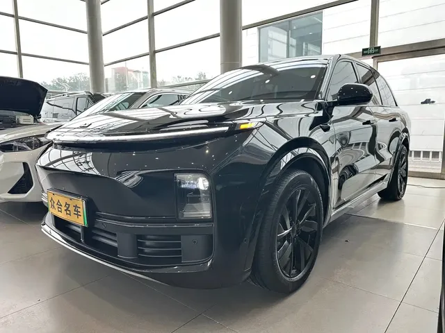 Li Auto Li L8 2023 Pro
